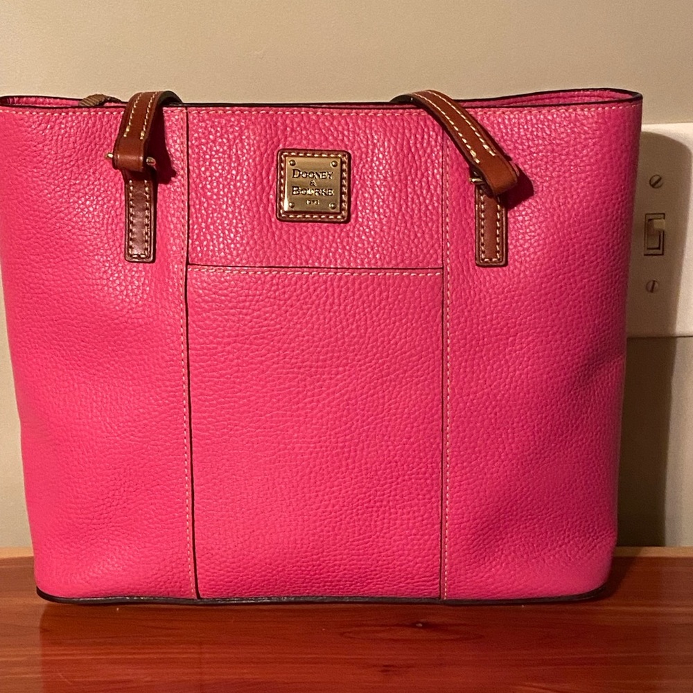 Pink Dooney & Bourke shoulder bag